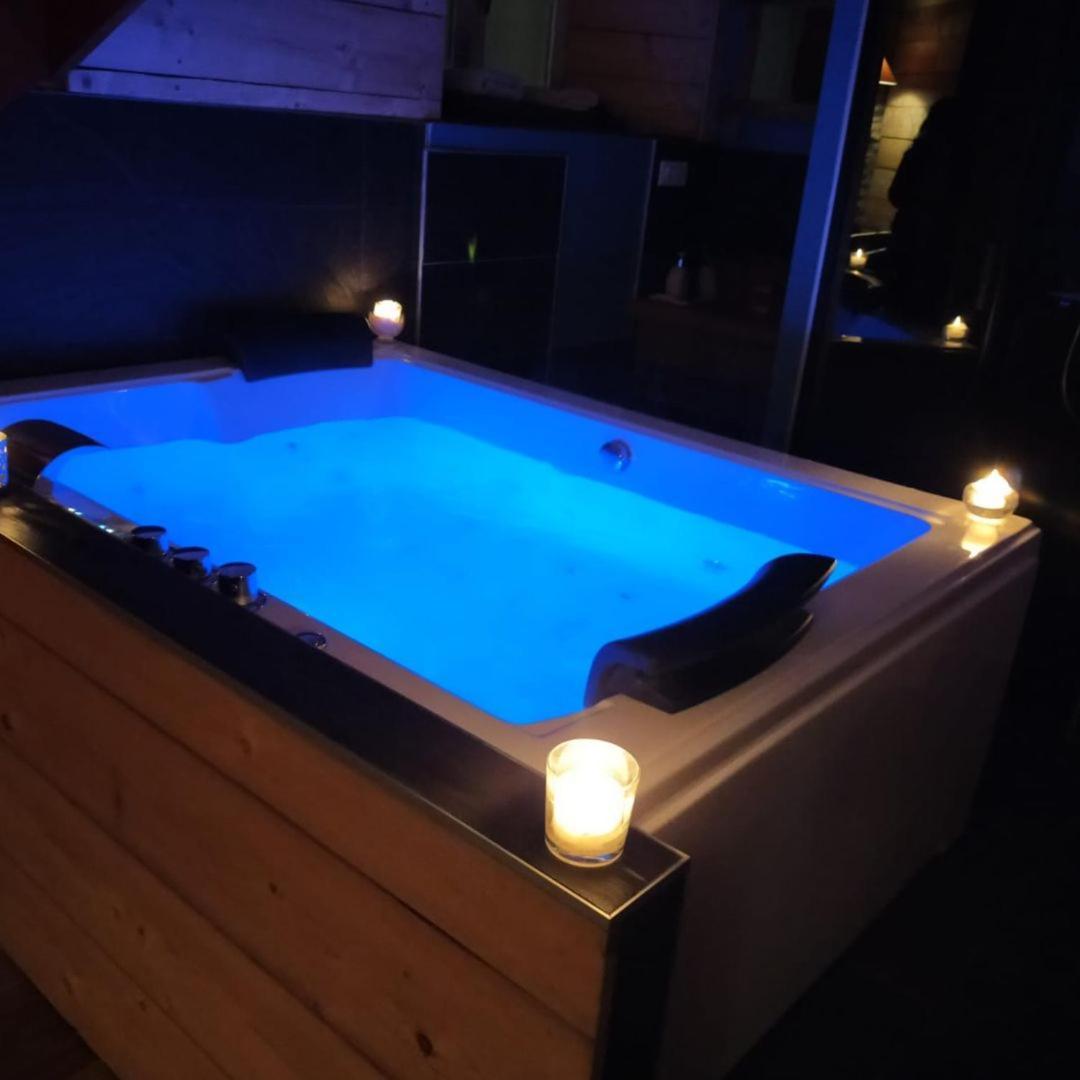 Ty Madelez, Chambres De Charme, Gites Et Spa La Roche-Derrien Екстериор снимка